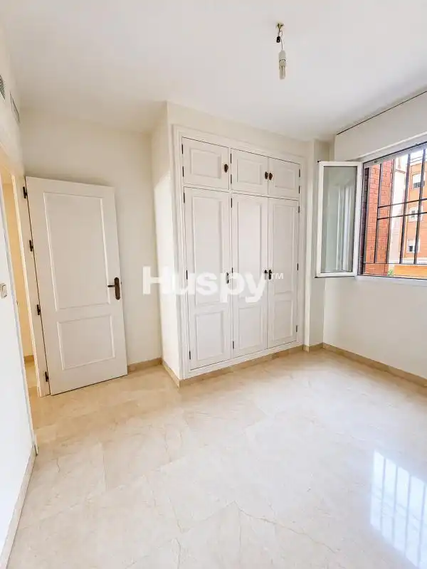 Dormitori de Casa o xalet de lloguer en Nervión