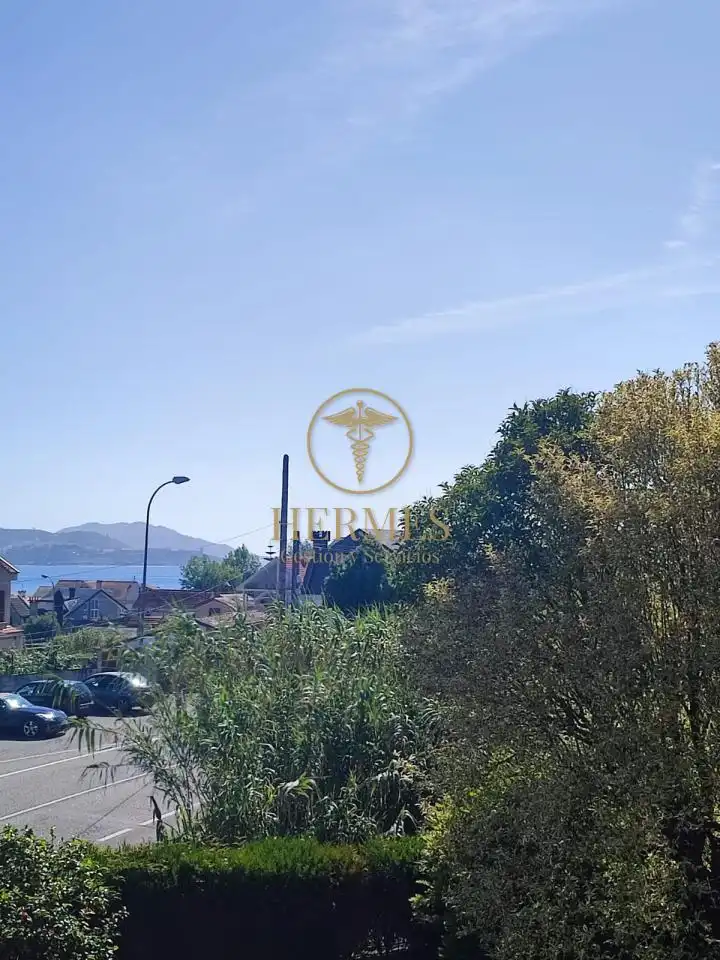 Casa o xalet en venda en Nigrán amb Calefacció, Jardí privat i Terrassa