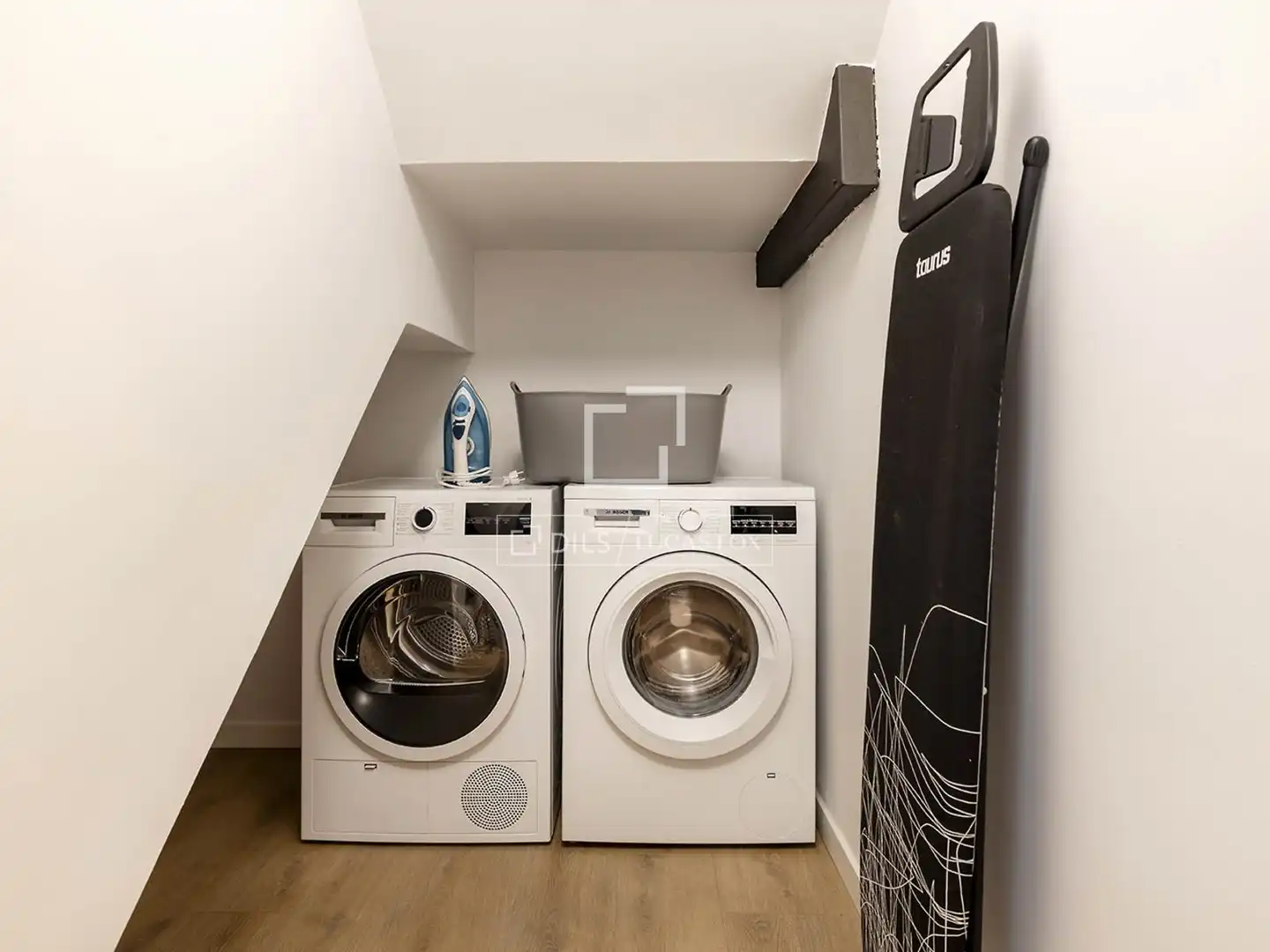 Bedroom of Flat for rent in Barcelona  with Air Conditioner, Heating and Parquet flooring