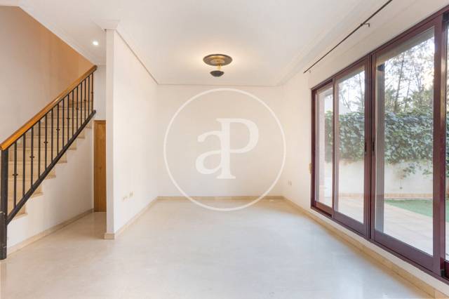 Piso en Alquiler en Av. del Mestre Rodrigo en Sant Pau