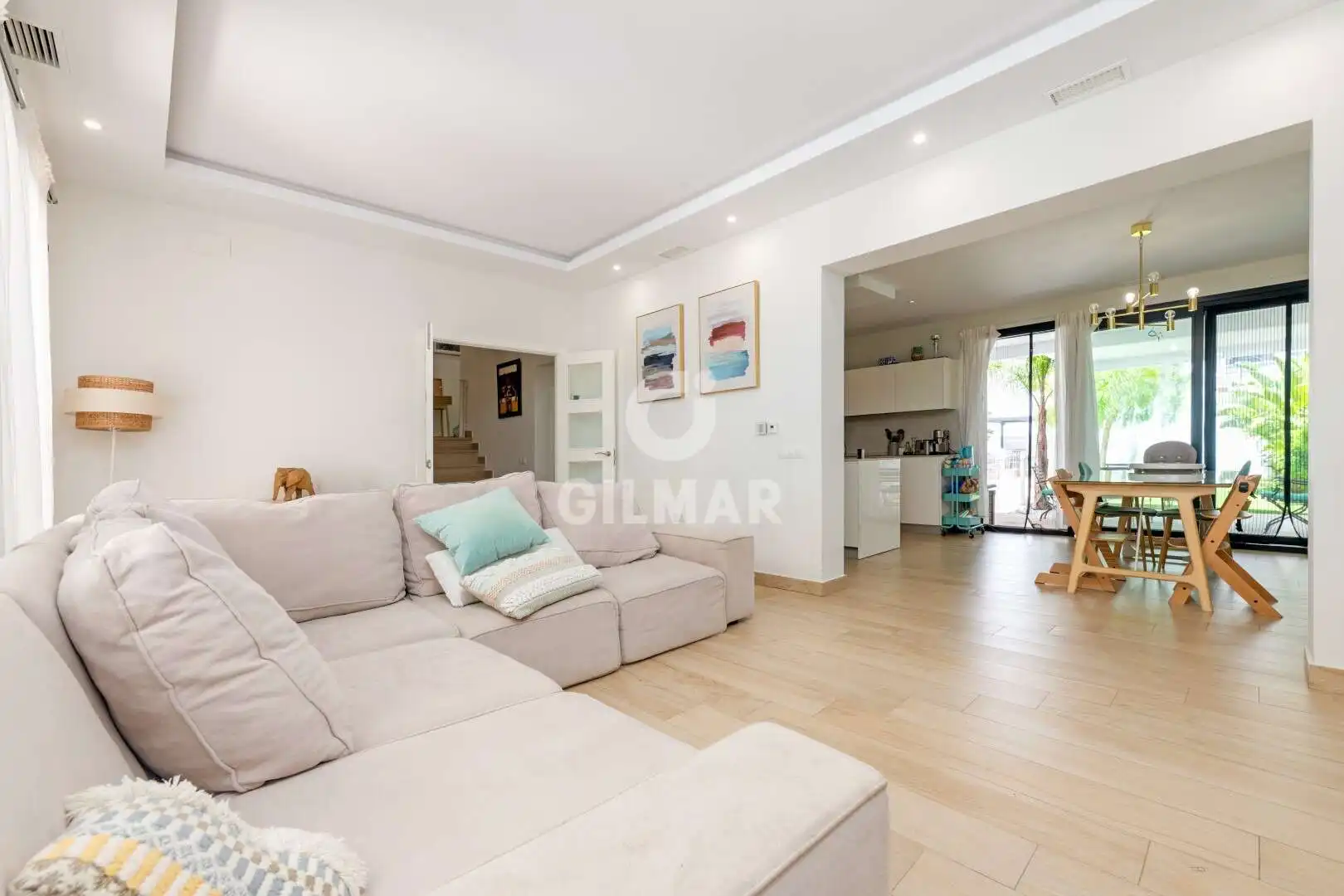 Sala de estar de Casa o chalet en venta en San Fernando con Calefacción, Jardín privado y Piscina
