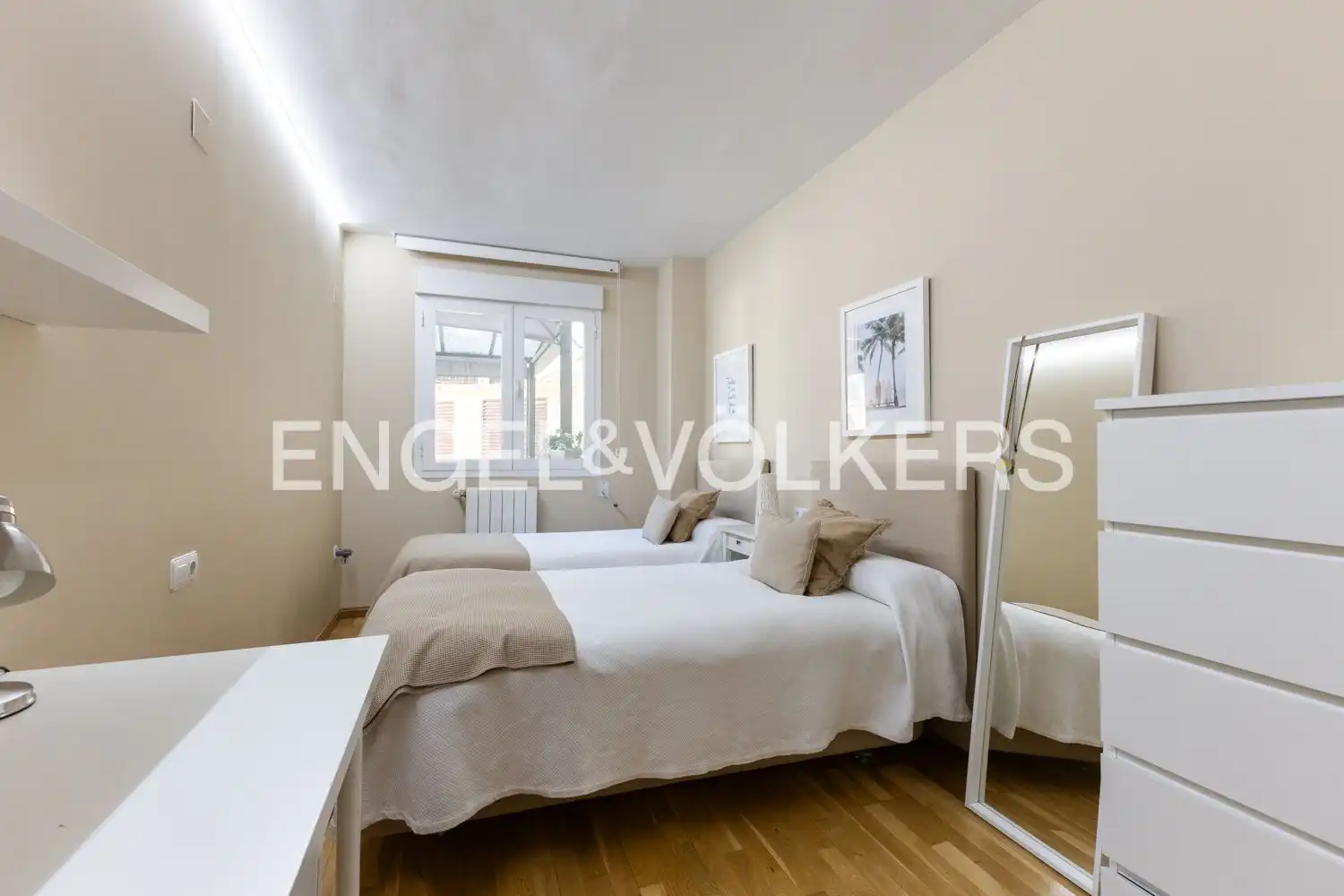 Habitación de Piso de alquiler en Valencia con Aire acondicionado, Calefacción y Parquet