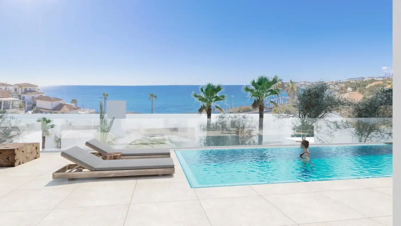 Detached house with pool for sale in El Faro de Calaburra - Chaparral