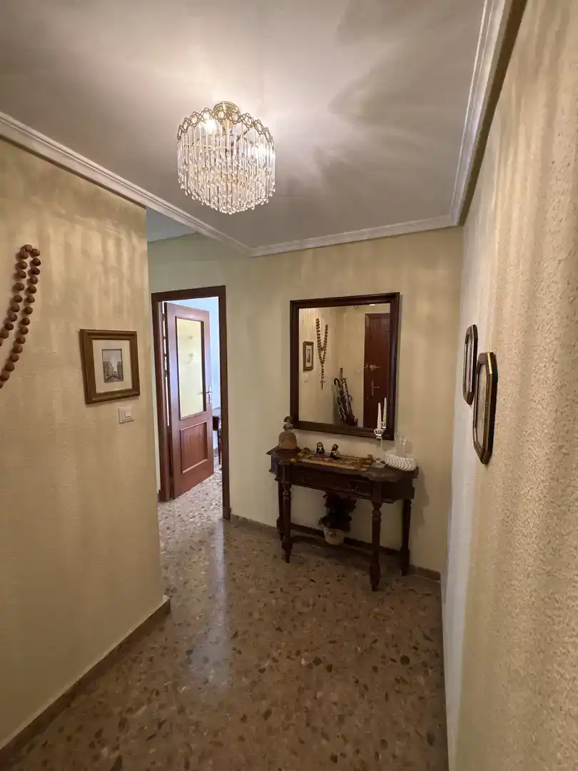 Wohnung zum Verkauf in  Albacete Capital mit Klimaanlage und Balkon