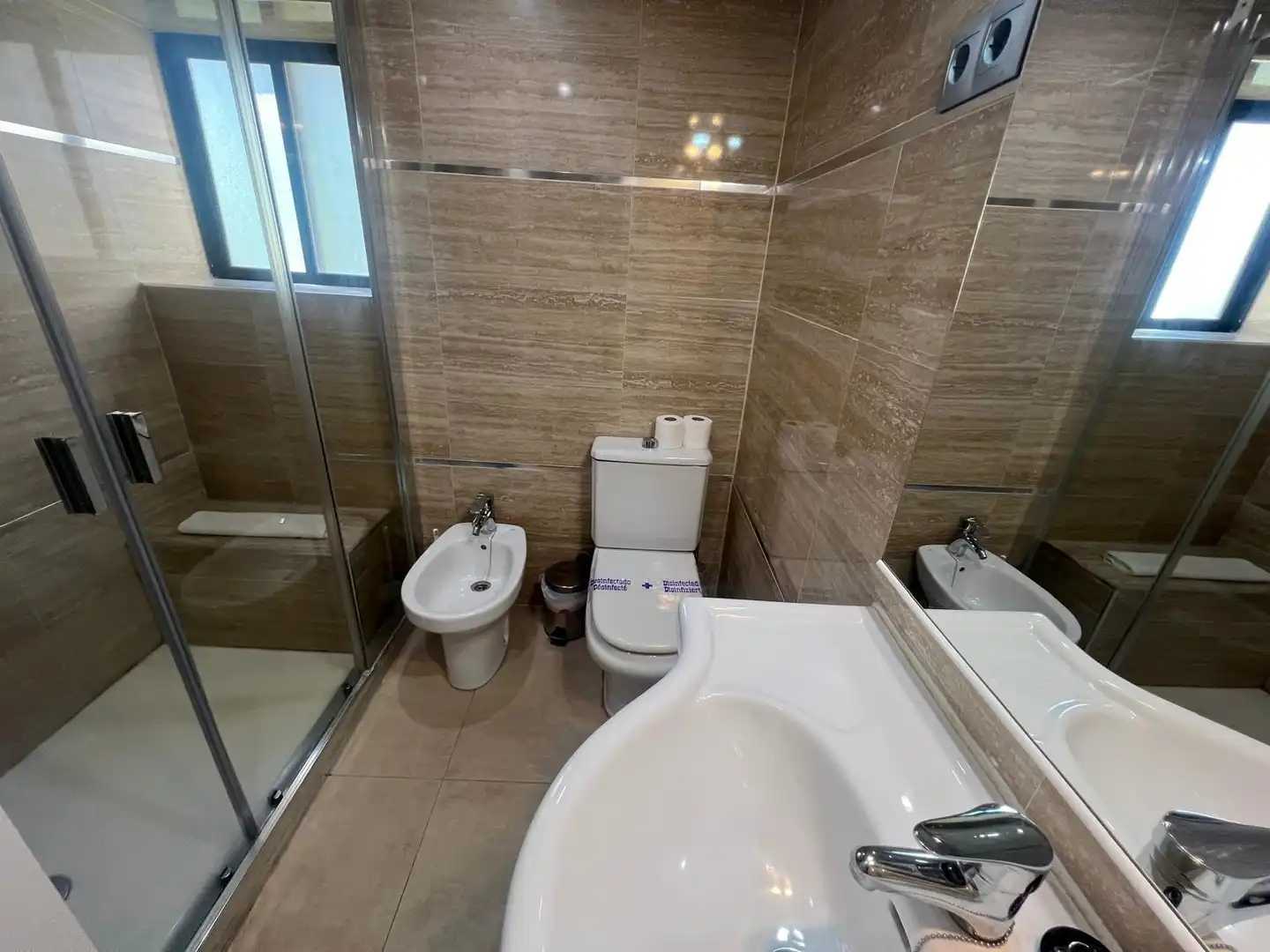 Badezimmer von Wohnung zum Verkauf in Torremolinos mit Klimaanlage und Gemeinschaftspool