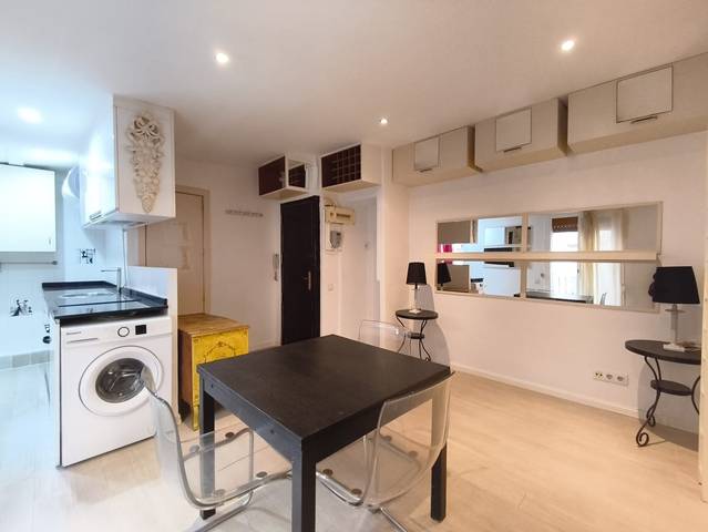Piso en Venta en Carrer de Sòria en La Barceloneta