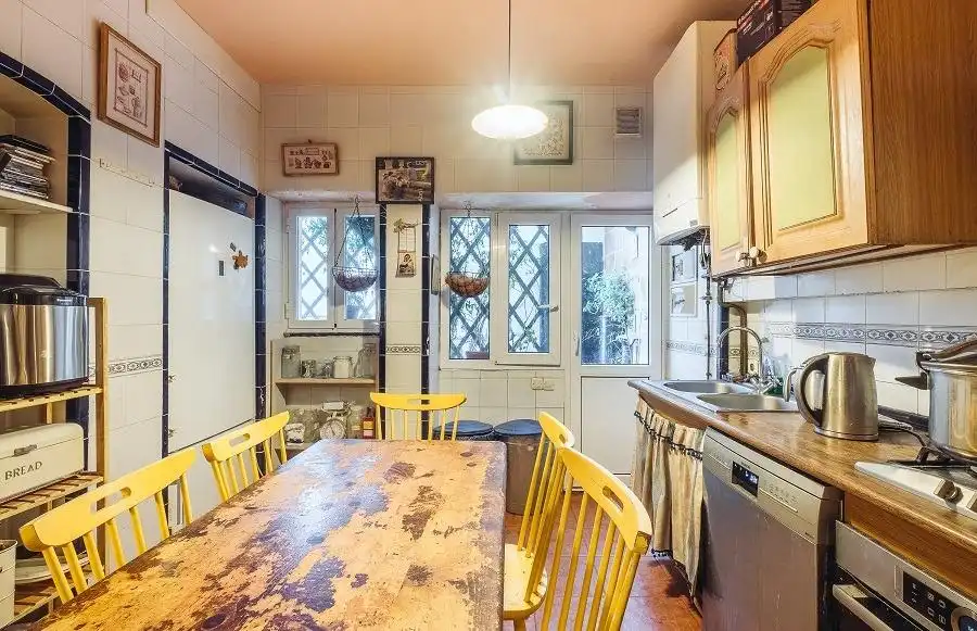 Cocina de Casa o chalet en venta en San Lorenzo de El Escorial con Calefacción, Jardín privado y Terraza