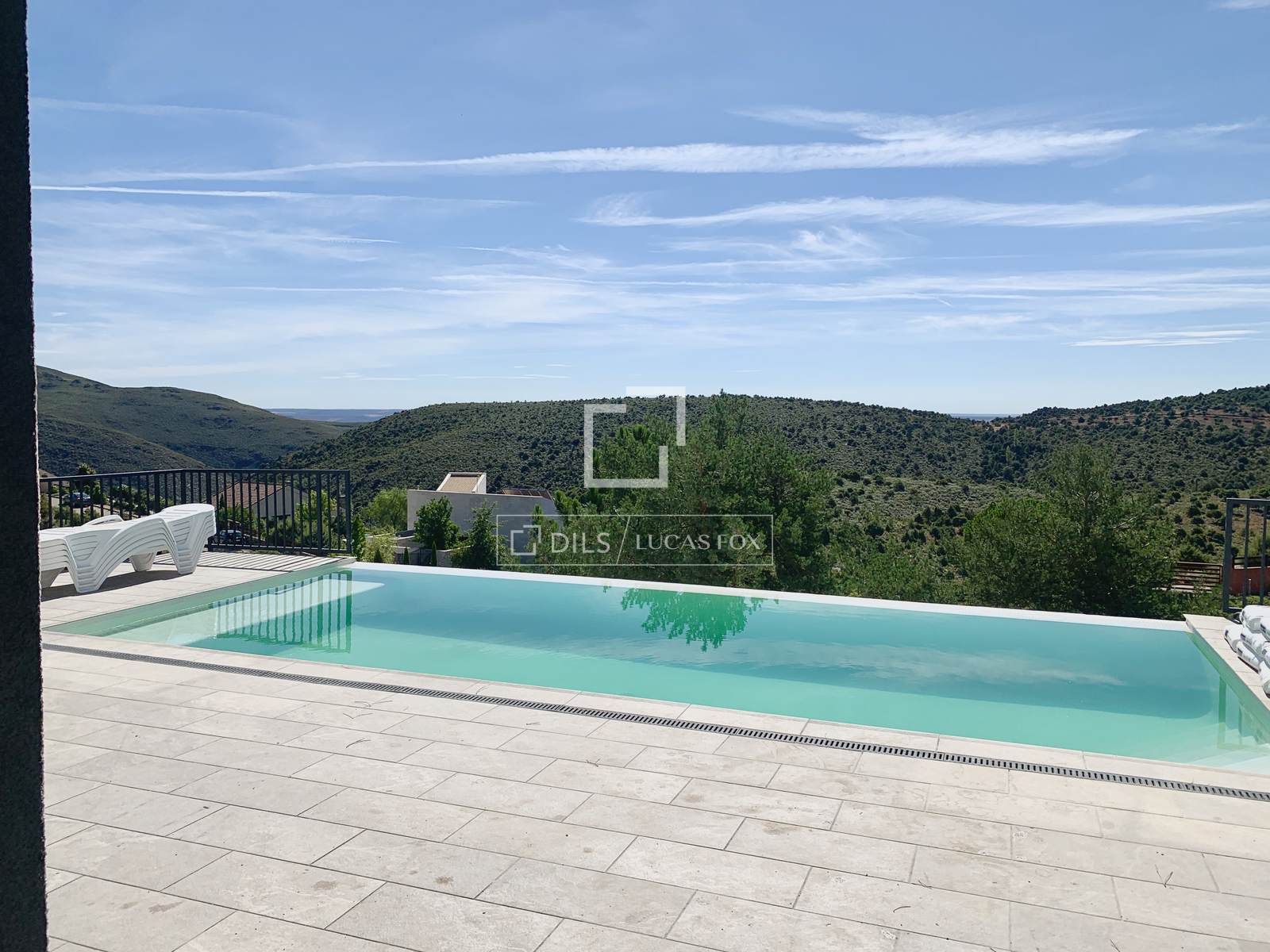 Swimming pool of House or chalet for sale in Torremocha de Jarama  with Heating, Private garden and Terrace