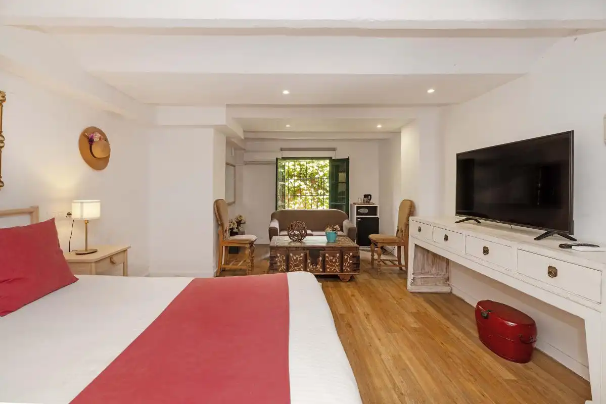 Habitación de Casa o chalet en venta en Torremolinos con Aire acondicionado, Calefacción y Jardín privado