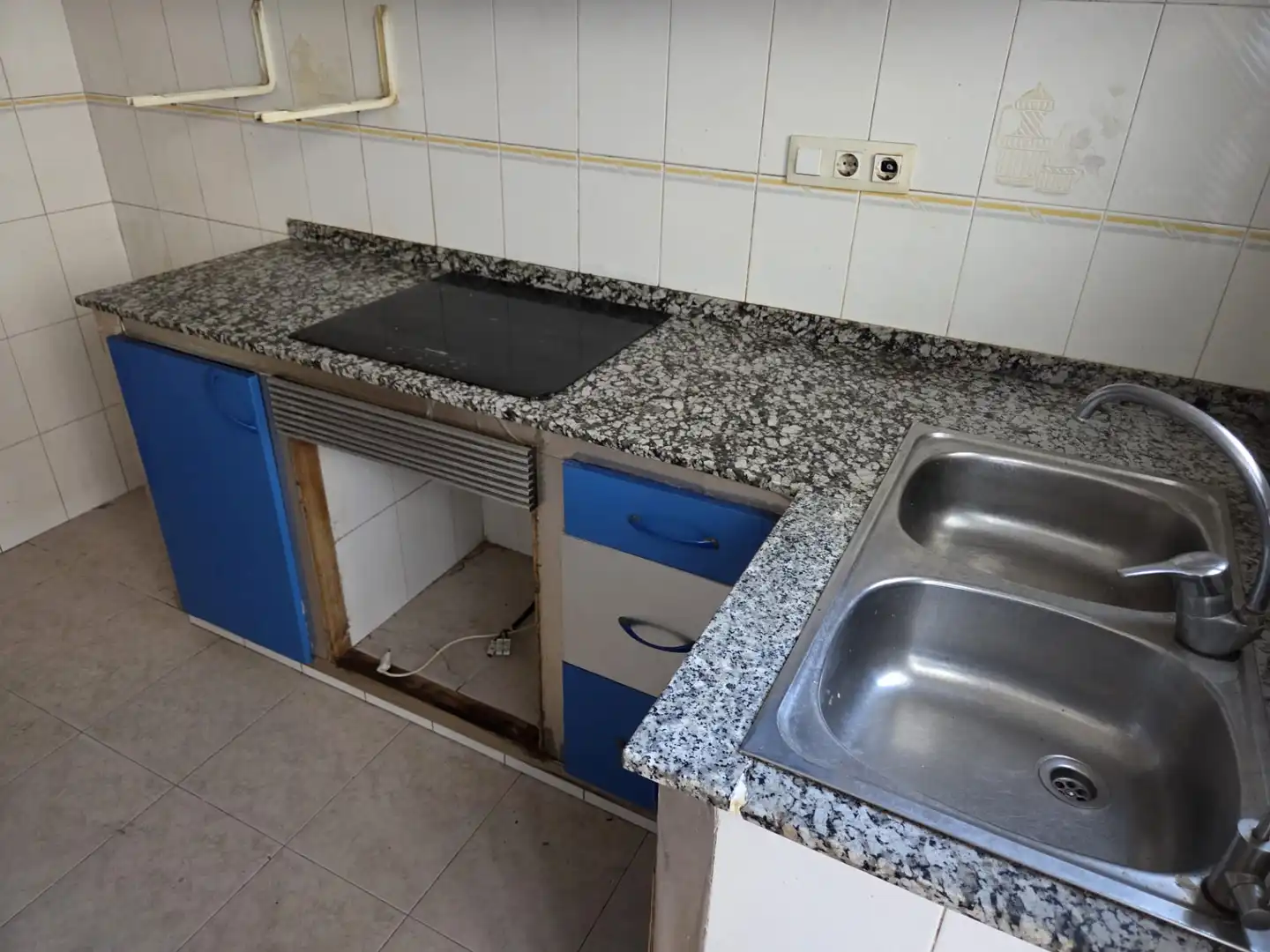 Cuina de Pis en venda en Almoines amb Terrassa i Traster