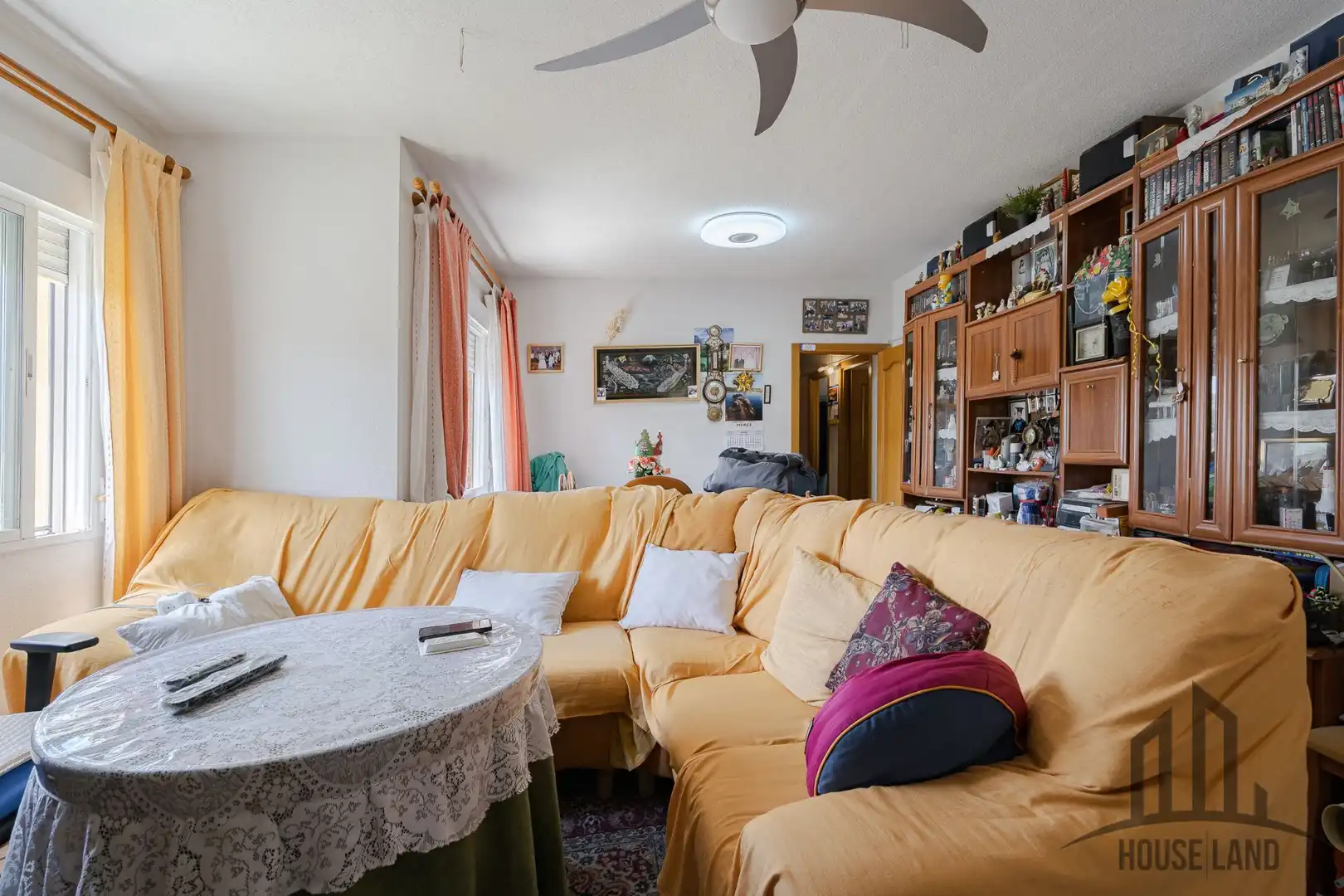 Sala de estar de Casa o chalet en venta en El Casar con Calefacción y Jardín privado