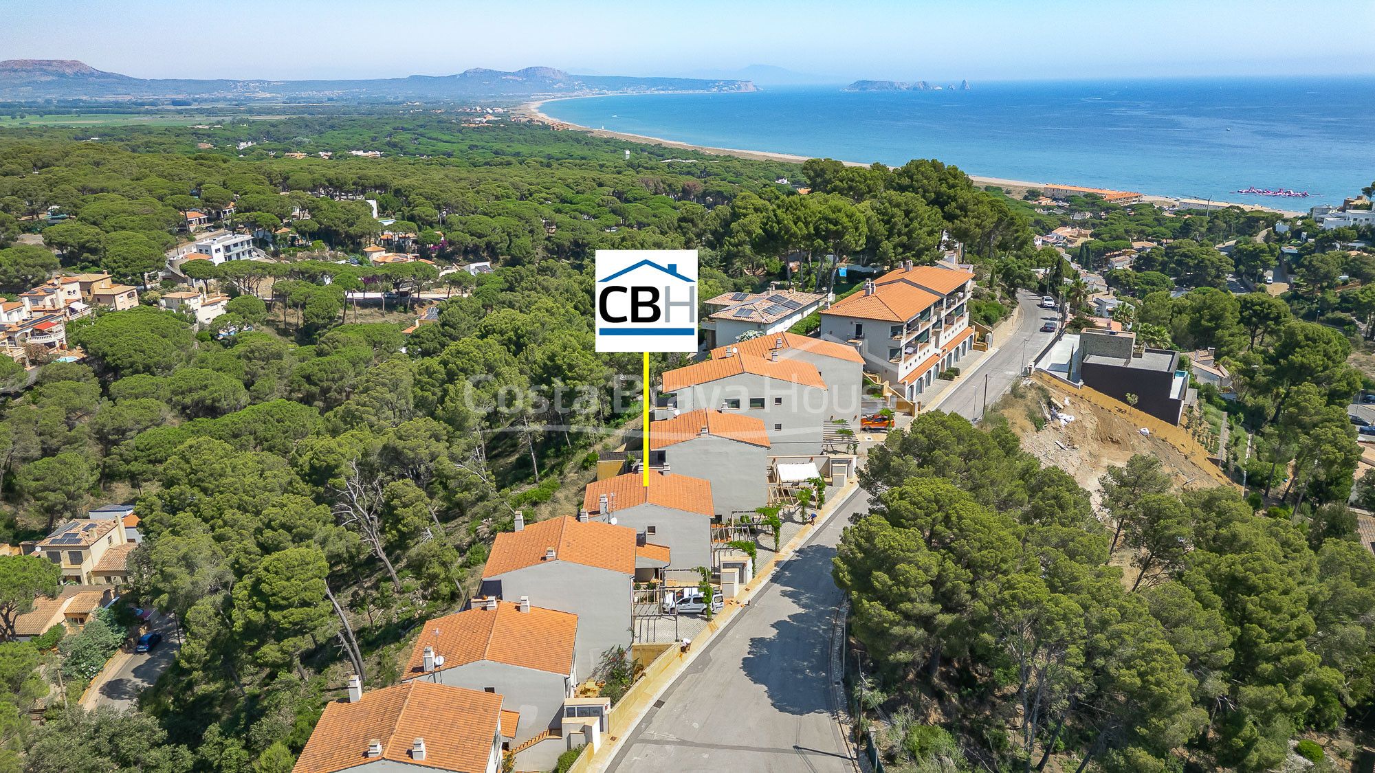 Vista exterior de Apartament en venda en Begur amb Aire condicionat, Calefacció i Jardí privat