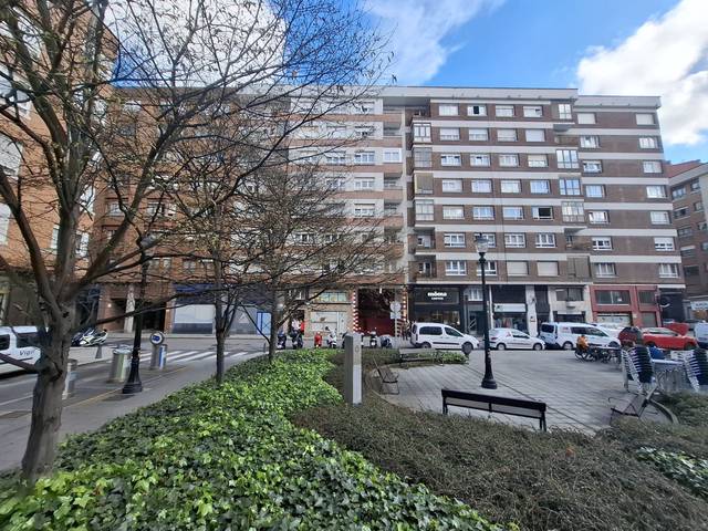 Piso en Alquiler en Gijón - CL MARQUES DE CASA VALDES en La Arena