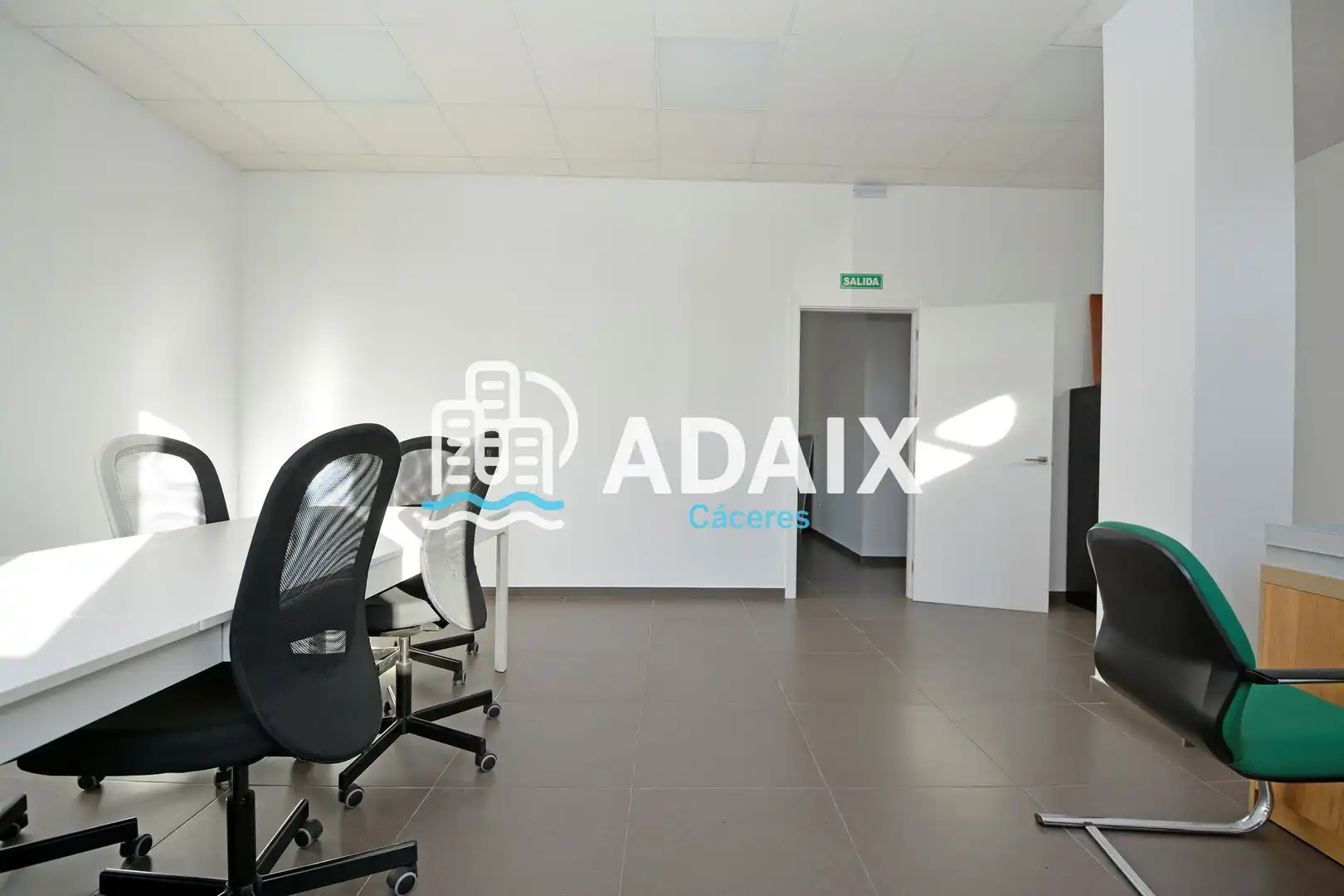 Business premises for sale in Calle Juan Ramón Jiménez número  de Cáceres, imagen 15