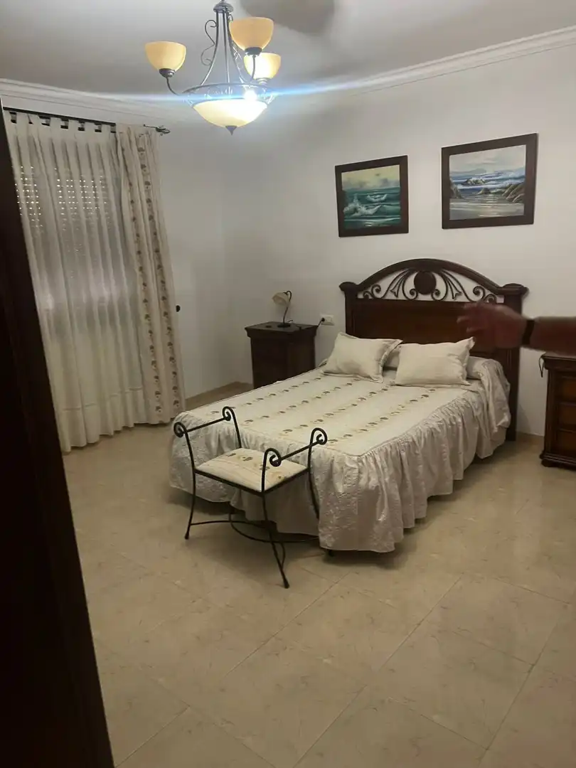 Dormitori de Casa o xalet en venda en Martos amb Aire condicionat, Calefacció i Terrassa