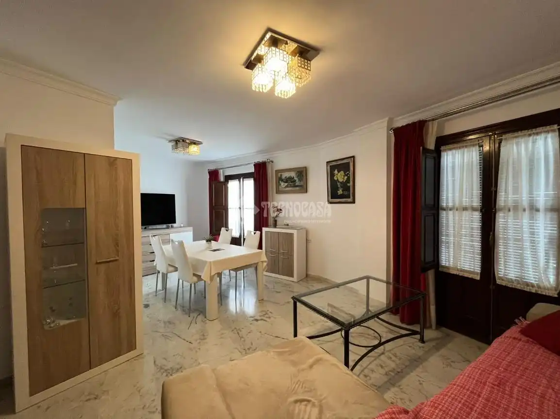Sala de estar de Piso en venta en Carmona, Sevilla