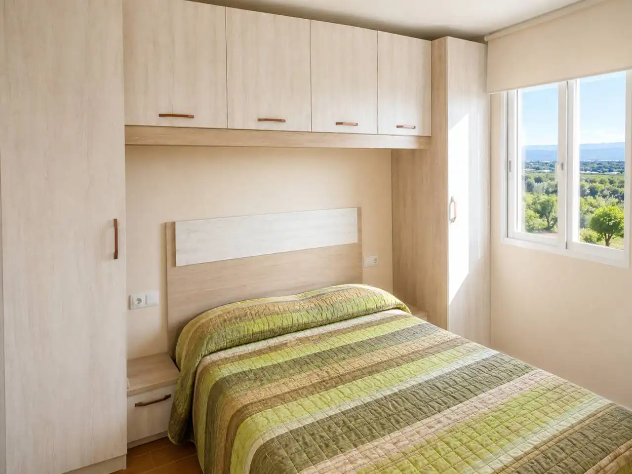 Habitación de Piso en venta en Guardamar de la Safor con Aire acondicionado, Terraza y Amueblado