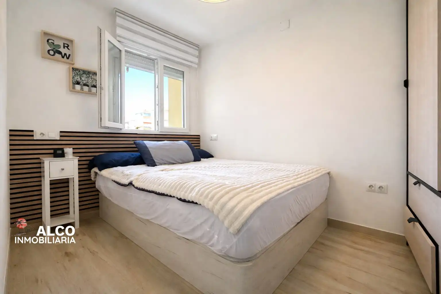Habitación de Estudio en venta en Torrox con Aire acondicionado, Calefacción y Piscina