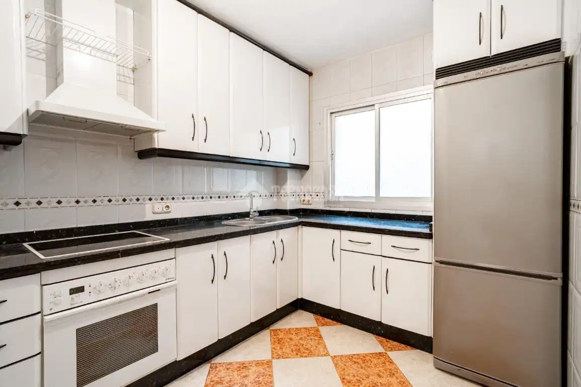 Küche von Wohnung zum Verkauf in Granada