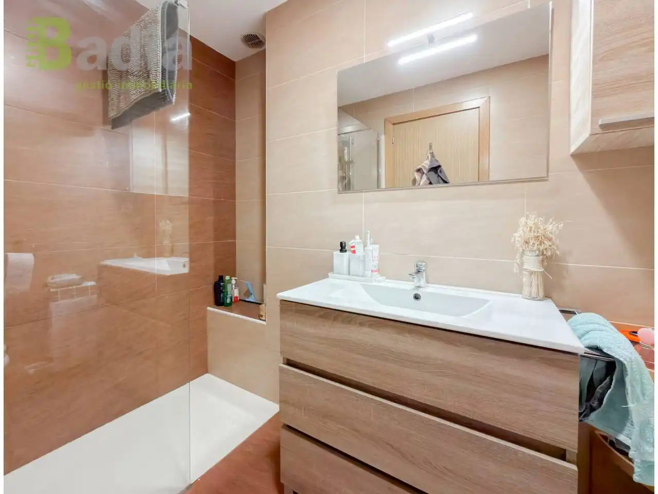 Bathroom of Flat for sale in Alcarràs, Lleida