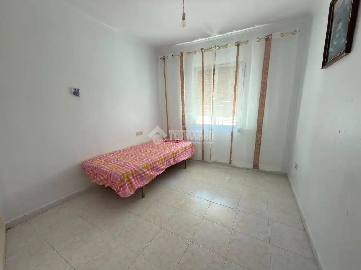 Habitación de Casa adosada en venta en Antequera con Aire acondicionado, Terraza y Trastero
