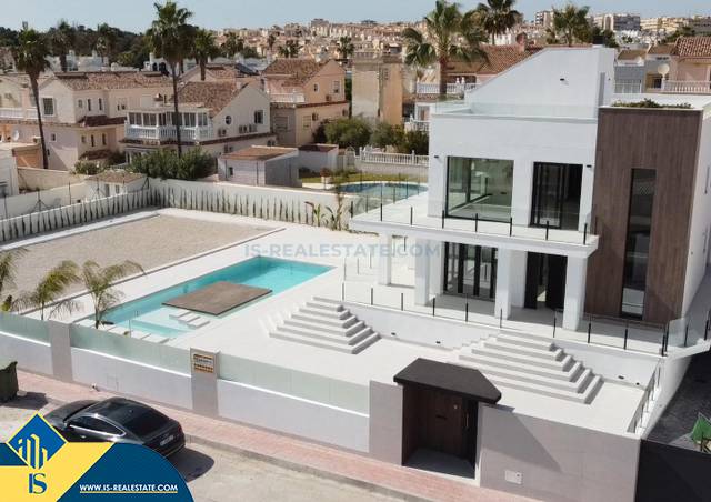Casa-chalet en Venta en Miramar - Torre del Moro
