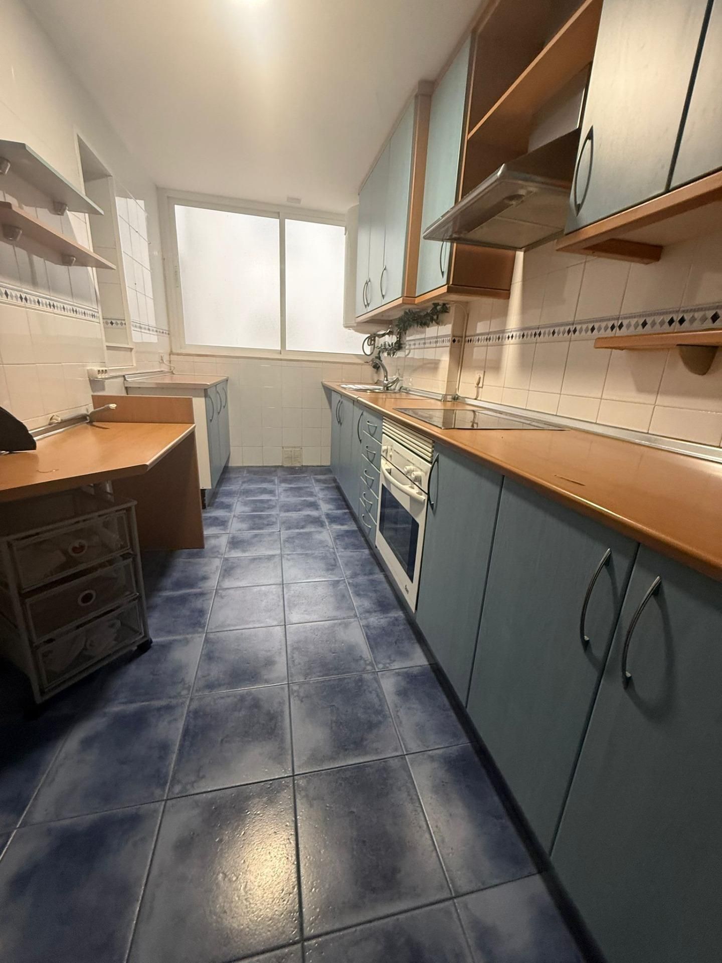 Kitchen of Flat to rent in  Cádiz Capital  with Air Conditioner