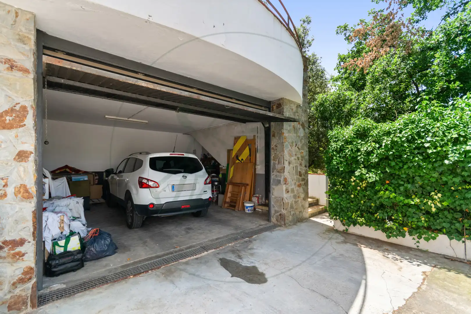 Parking of Houses for sale in Sant Cugat del Vallès  with Heating, Private garden and Parquet flooring