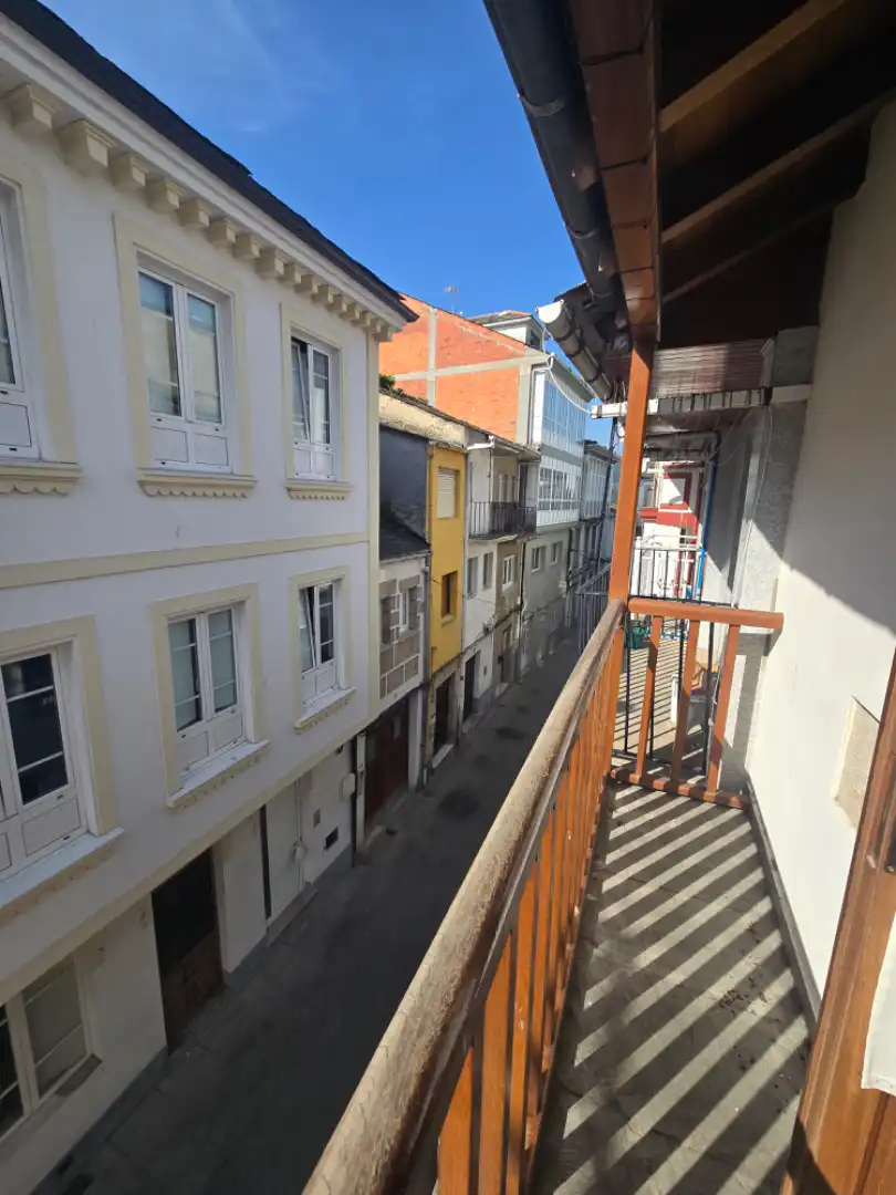 Terraza de Casa adosada en venta en Viveiro con Calefacción, Parquet y Horno