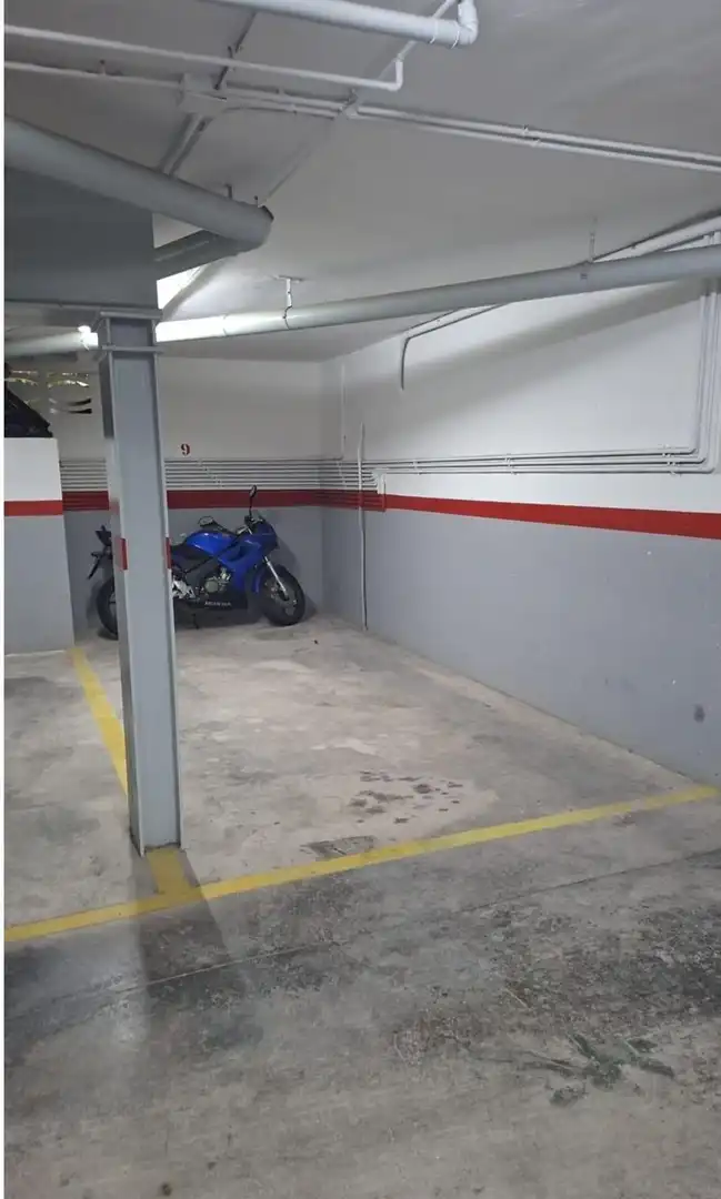 Aparcament de Apartament en venda en Nucli Antic