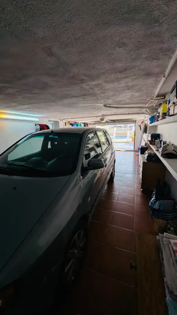 Aparcament de Casa o xalet en venda en Oliva amb Aire condicionat, Calefacció i Jardí privat