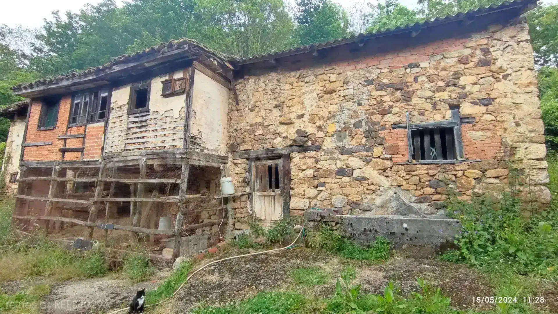 Vista exterior de Casa o xalet en venda en Grado amb Jardí privat