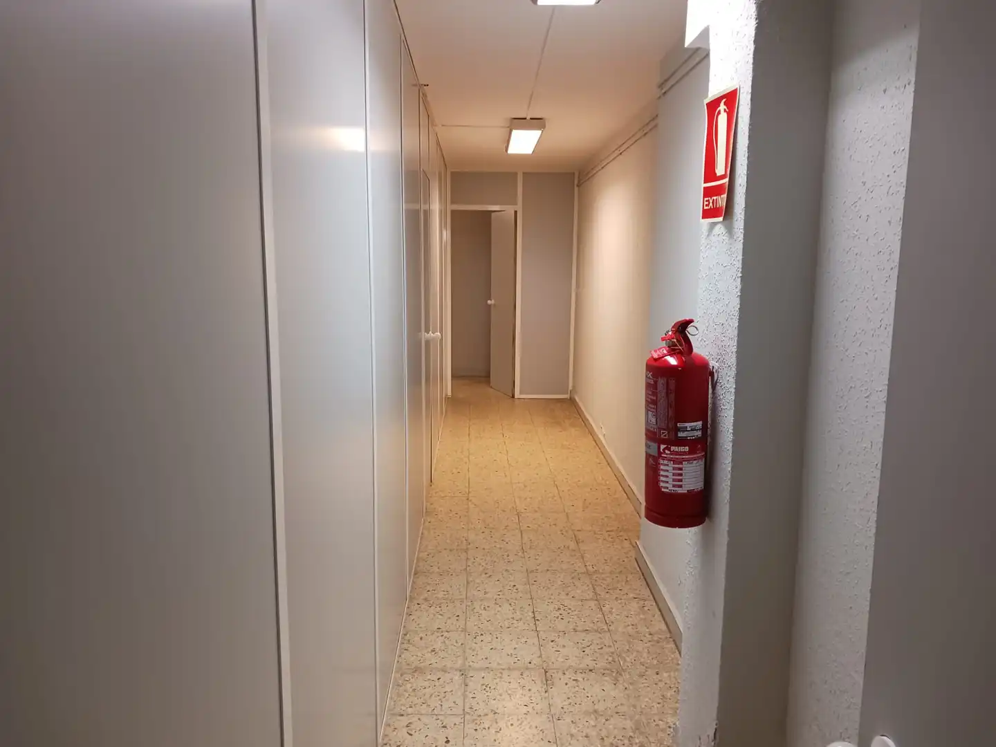 Business premises for sale in Plaça Rafael Casanovas, imagen 6