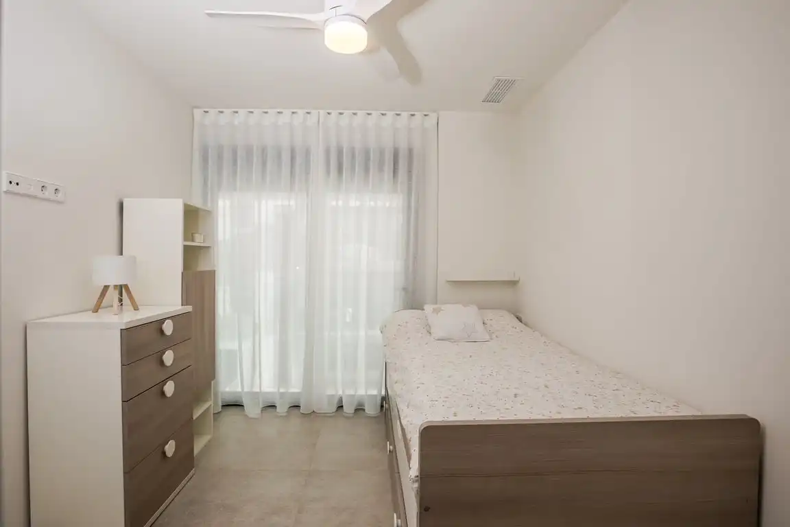 Schlafzimmer von Wohnungen zur Miete in Jávea / Xàbia mit Klimaanlage, Privatgarten und Schwimmbad
