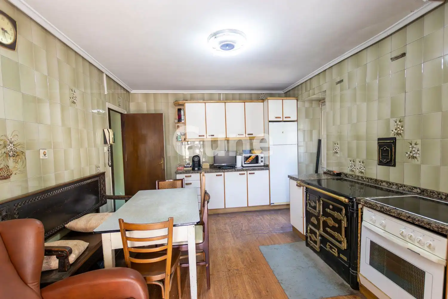 Kitchen of Flat for sale in Zegama  with Storage room