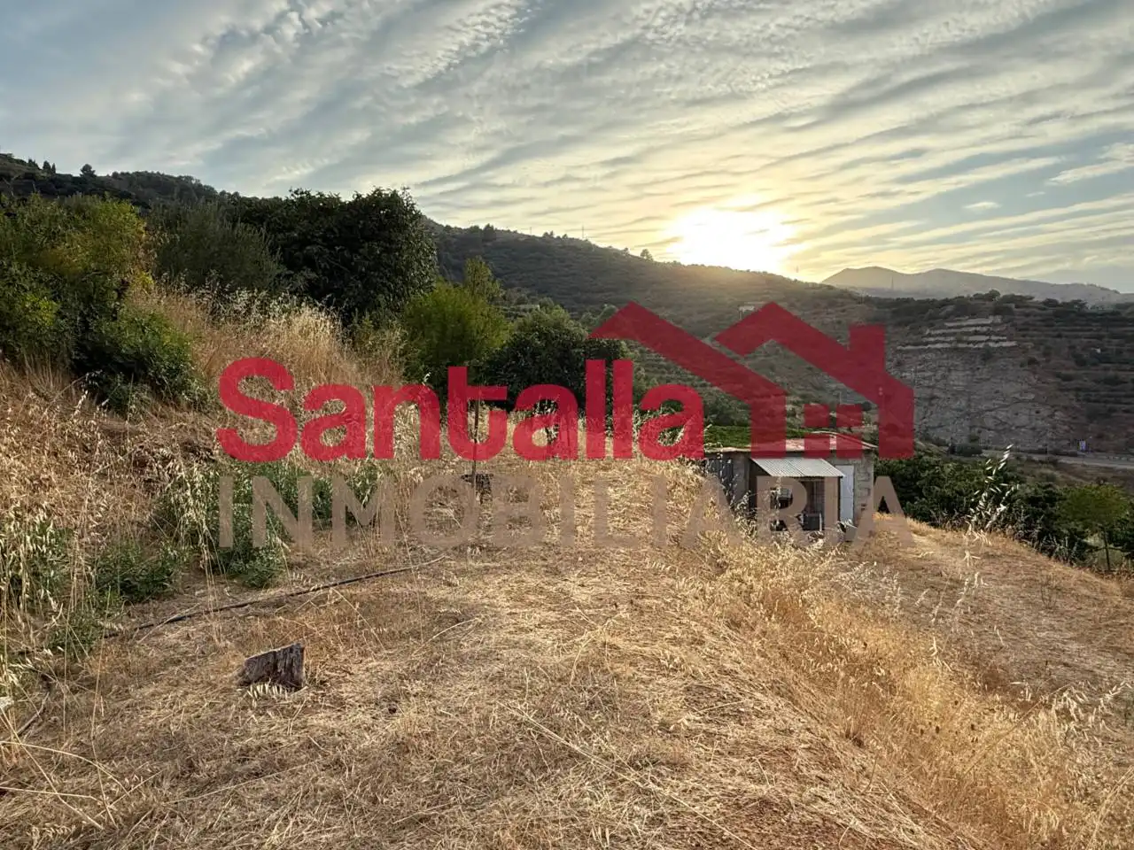 Country homes for sale in Almuñécar  with Private garden, Terrace and Furnished