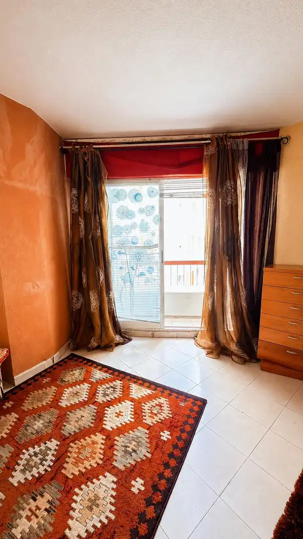 Habitación de Estudio en venta en Torrevieja con Terraza y Piscina comunitaria