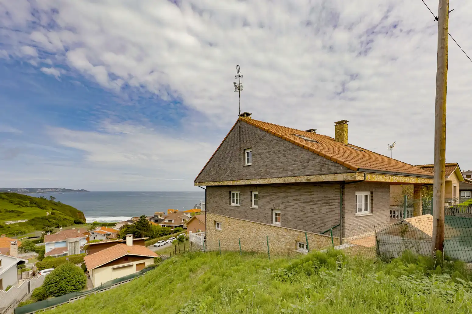 Vista exterior de Casa o chalet en venta en Carreño con Calefacción, Jardín privado y Terraza