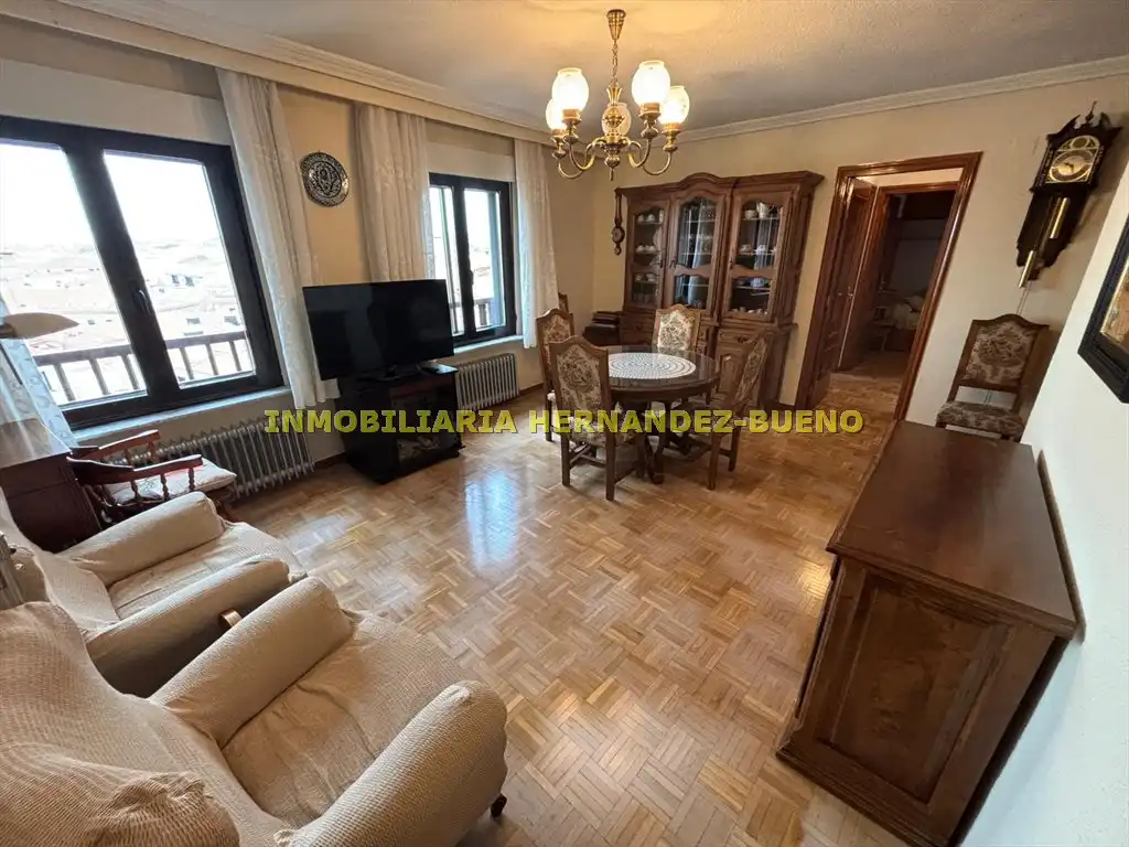 Living room of Flat for sale in Salamanca  with Heating and Balcony
