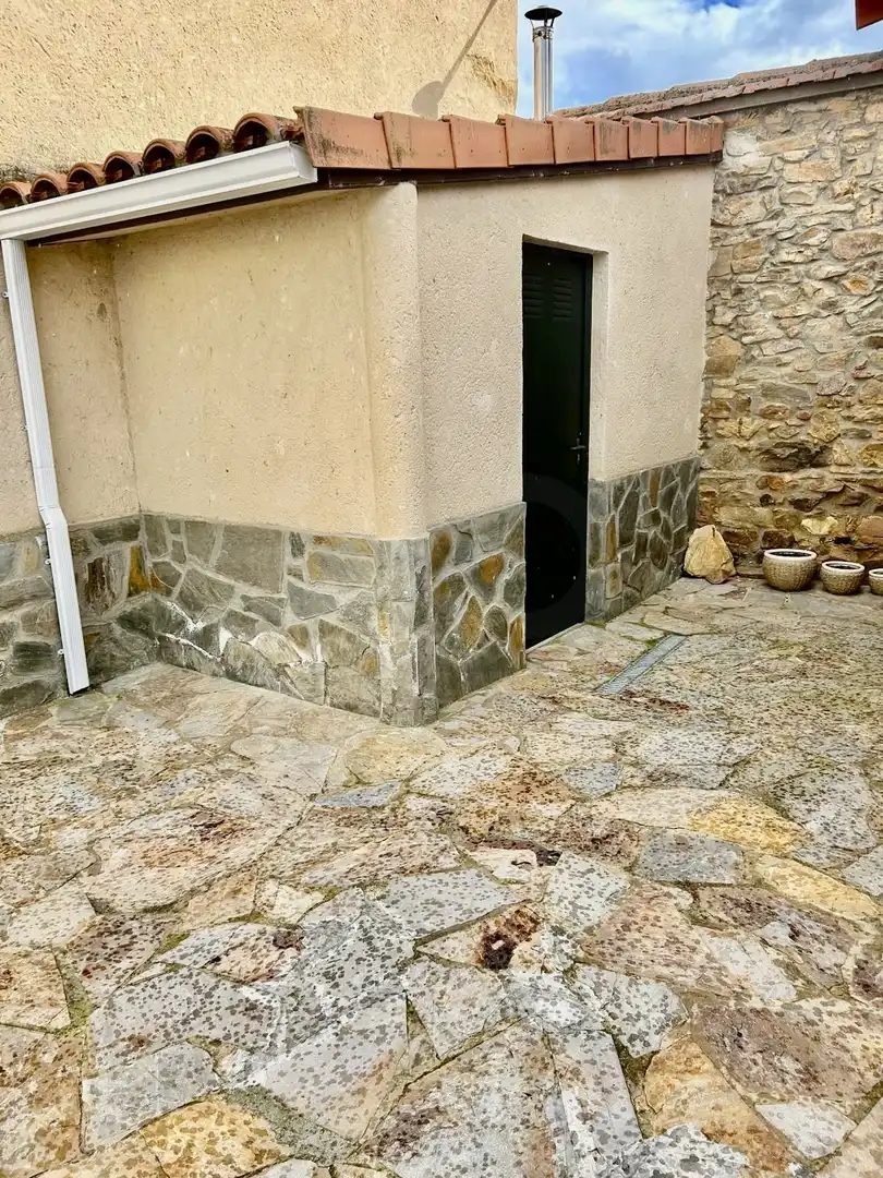 Vista exterior de Casa o xalet en venda en Ayoó de Vidriales amb Calefacció i Terrassa