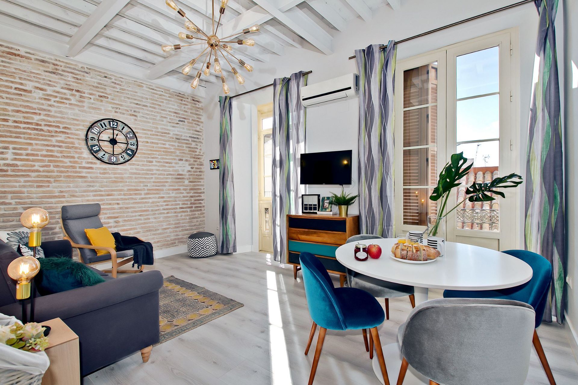 Living room of Flat for sale in Málaga Capital  with Air Conditioner and Furnished