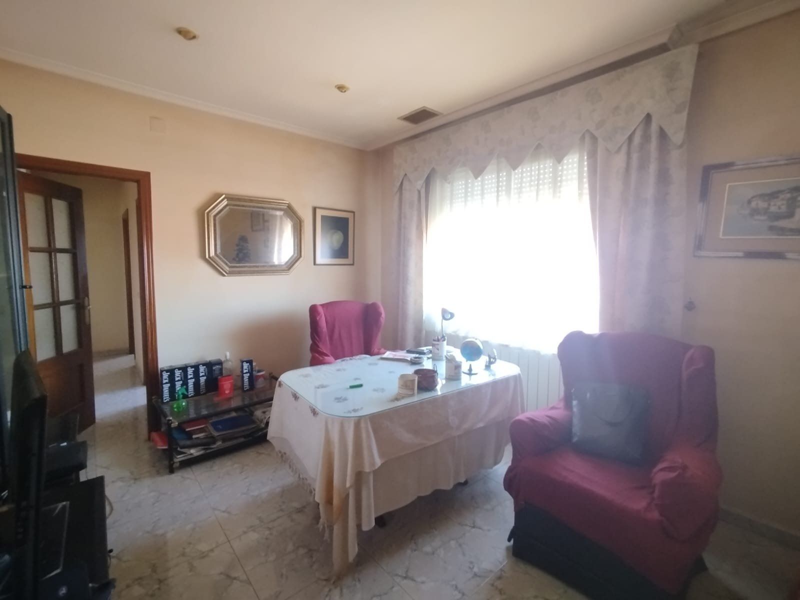 Menjador de Pis en venda en Quintanar de la Orden amb Calefacció, Parquet i Traster