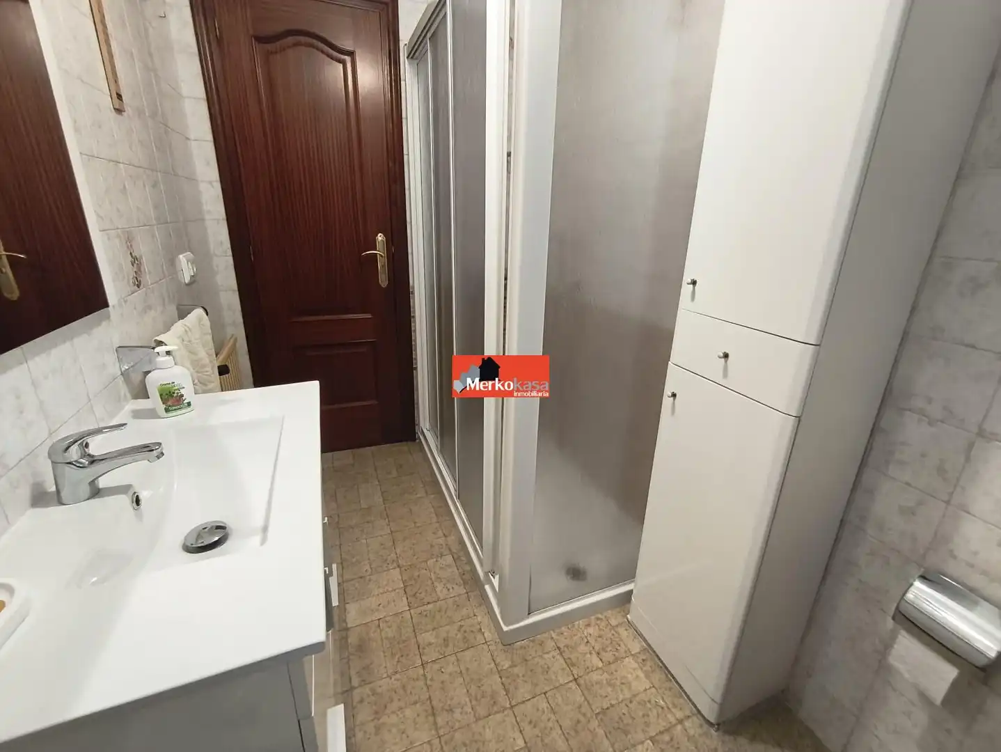 Baño de Piso en venta en Lugo con Calefacción, Amueblado y Balcón