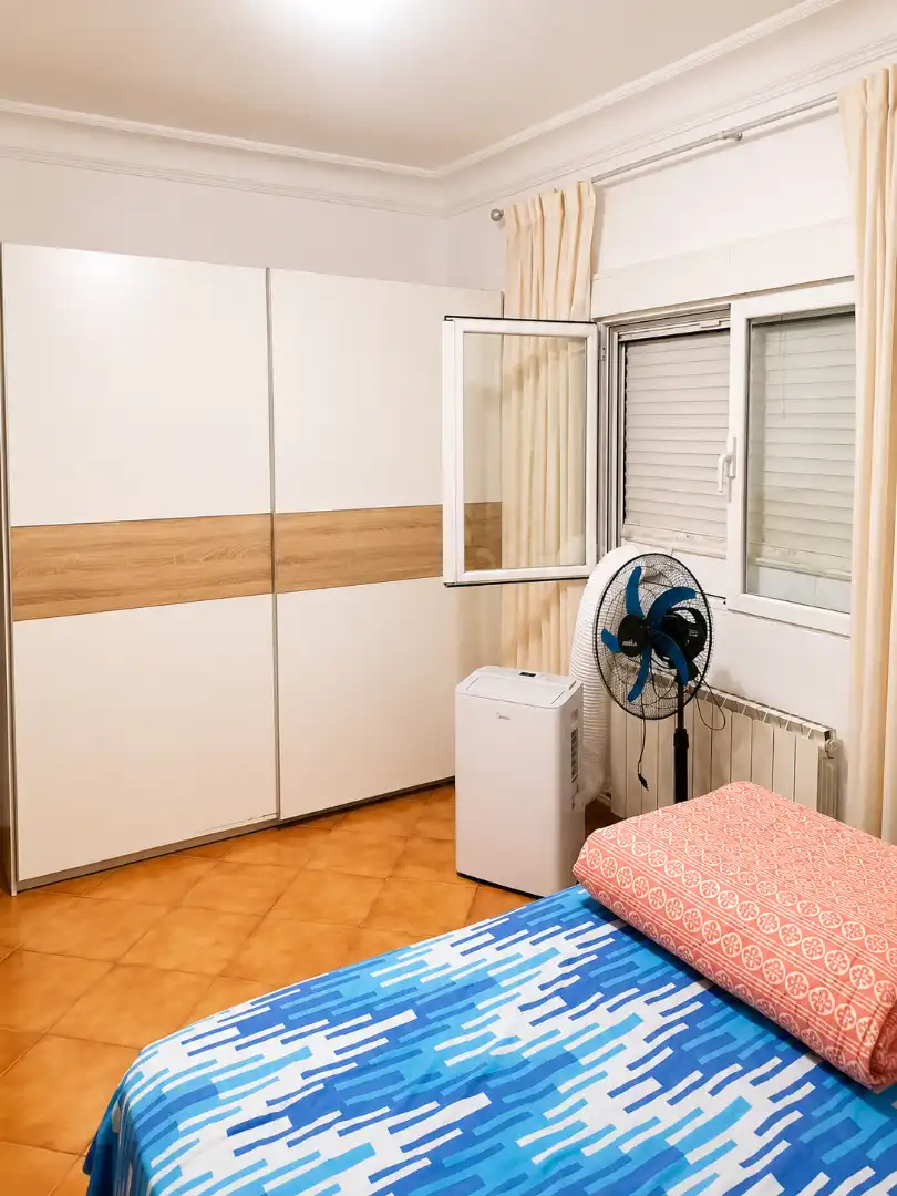 Habitación de Piso en venta en Zaragoza con Amueblado, Horno y Lavadora