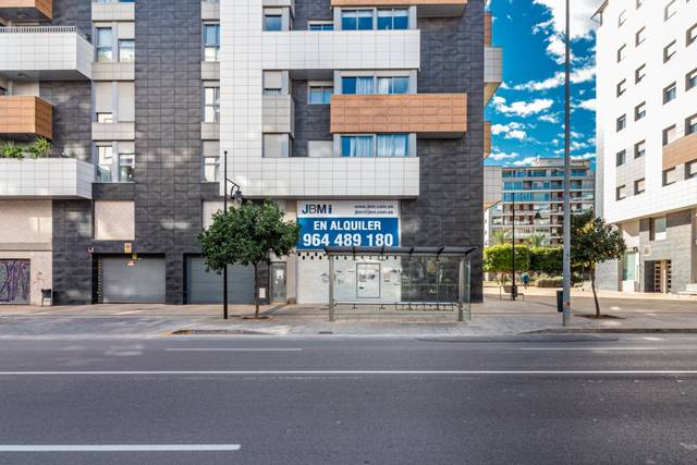 Local comercial en Alquiler en Plaza Bucarest, 1 en Zona Avenida del Mar