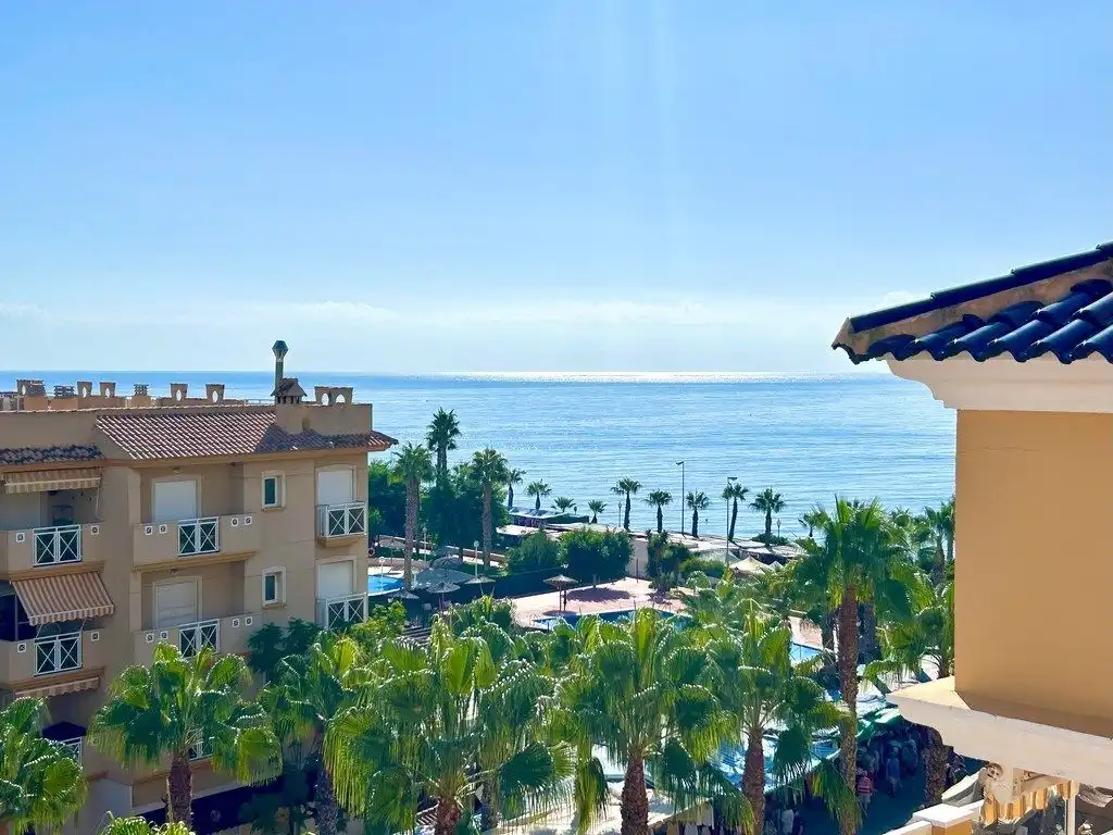 Dormitori de Àtic en venda en Orihuela amb Terrassa, Balcó i Piscina comunitària