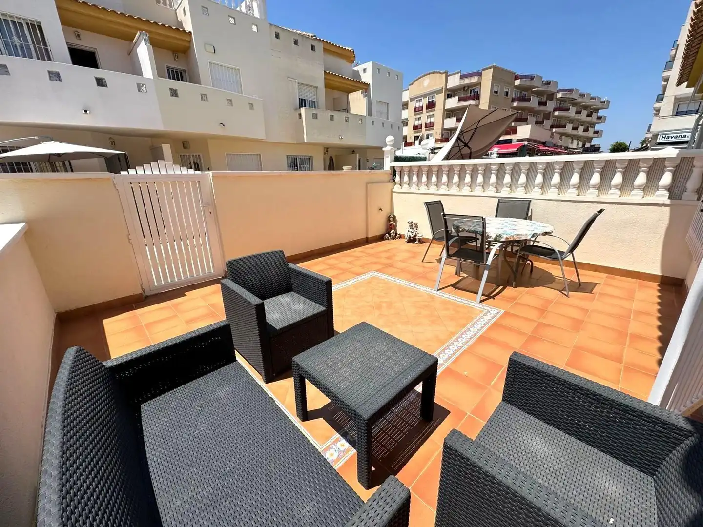 Adosado con terraza en venta en Calle Calle Mar, imagen 2