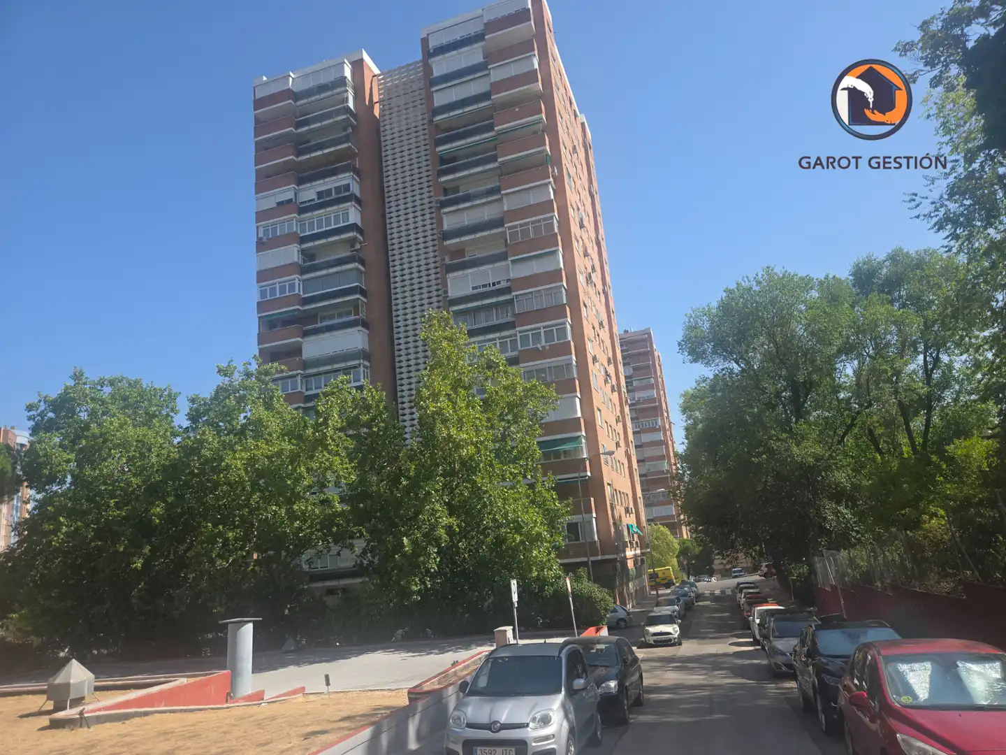 Vista exterior de Local en venta en Madrid con Aire acondicionado, Calefacción y Internet