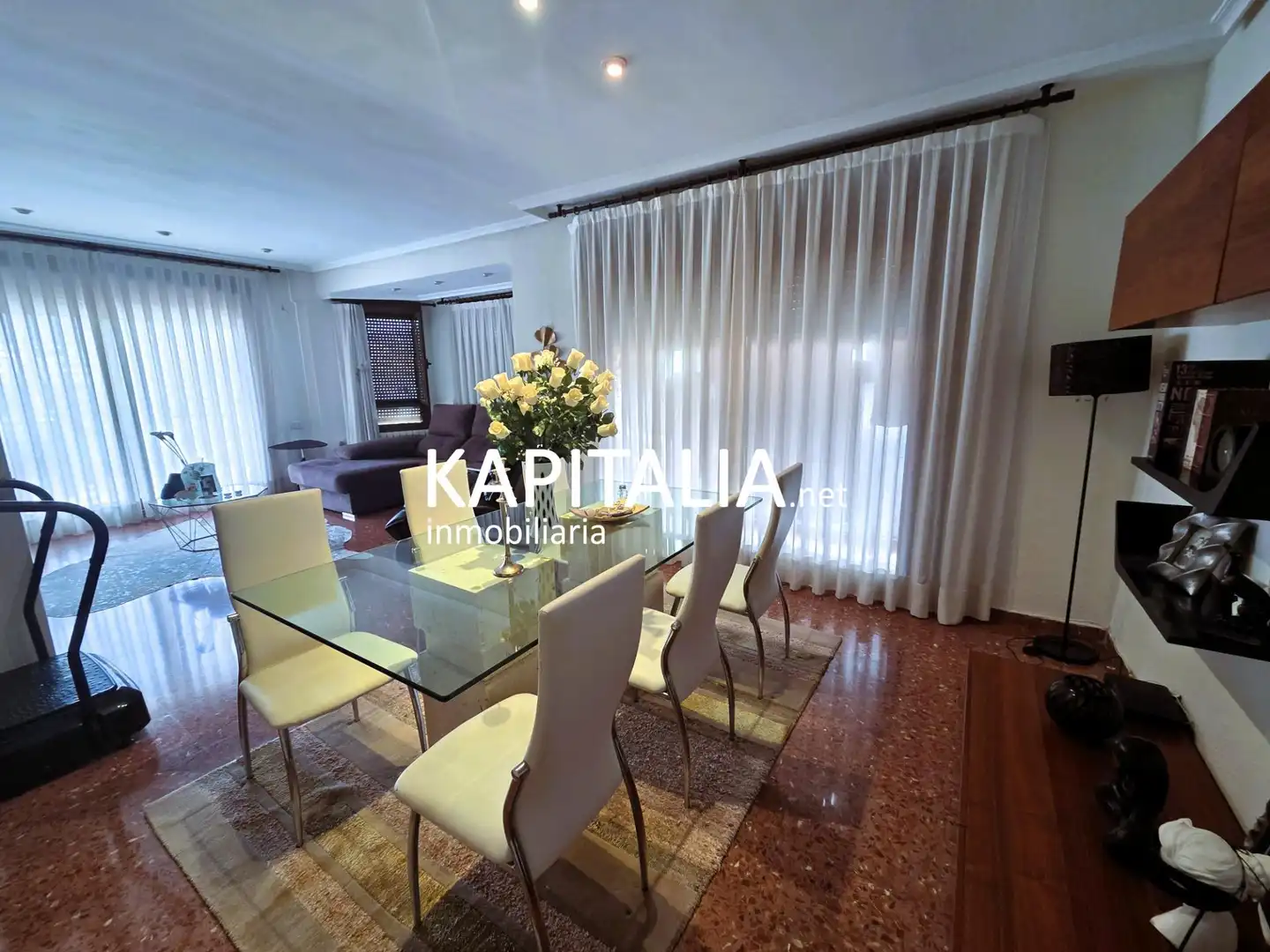 Flat for sale in Santa Ana  
