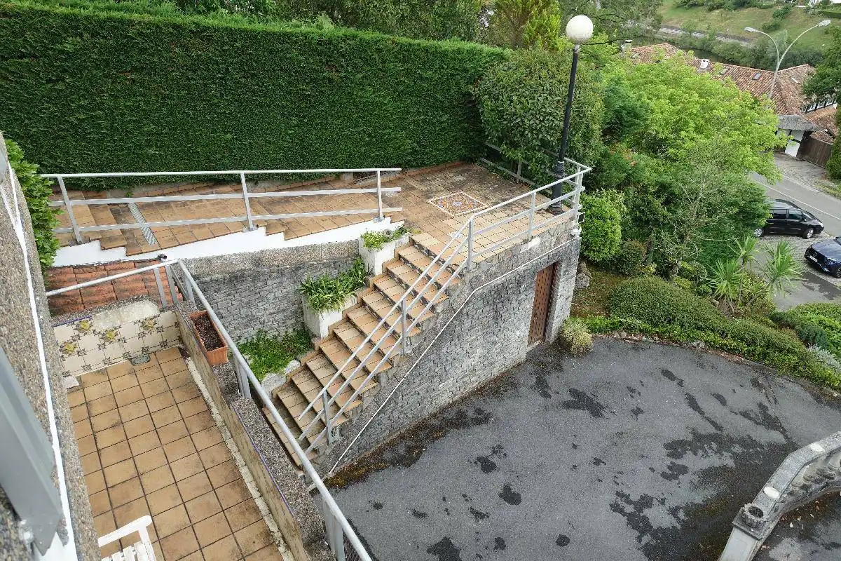 Parking de Casa o chalet en venta en Mungia con Calefacción, Jardín privado y Terraza